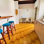 Homestay Central Square Nomadic