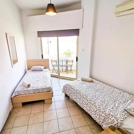 Central Square Nomadic Homestay szállás Lárnaka