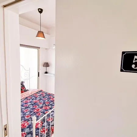 Central Square Nomadic Homestay szállás Lárnaka