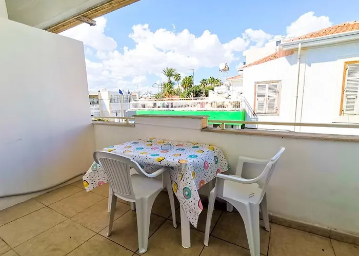 Central Square Nomadic *