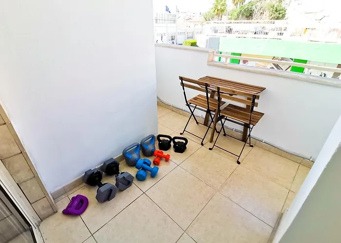 Central Square Nomadic * Larnaca