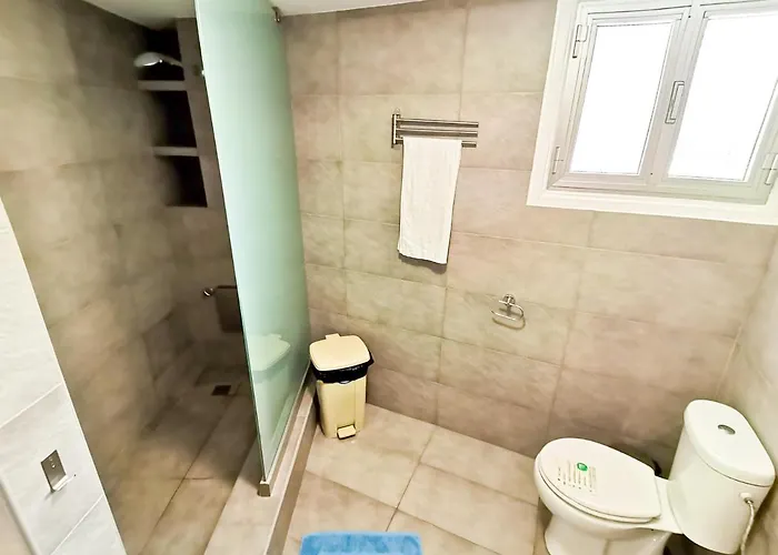 Central Square Nomadic Homestay Larnaca